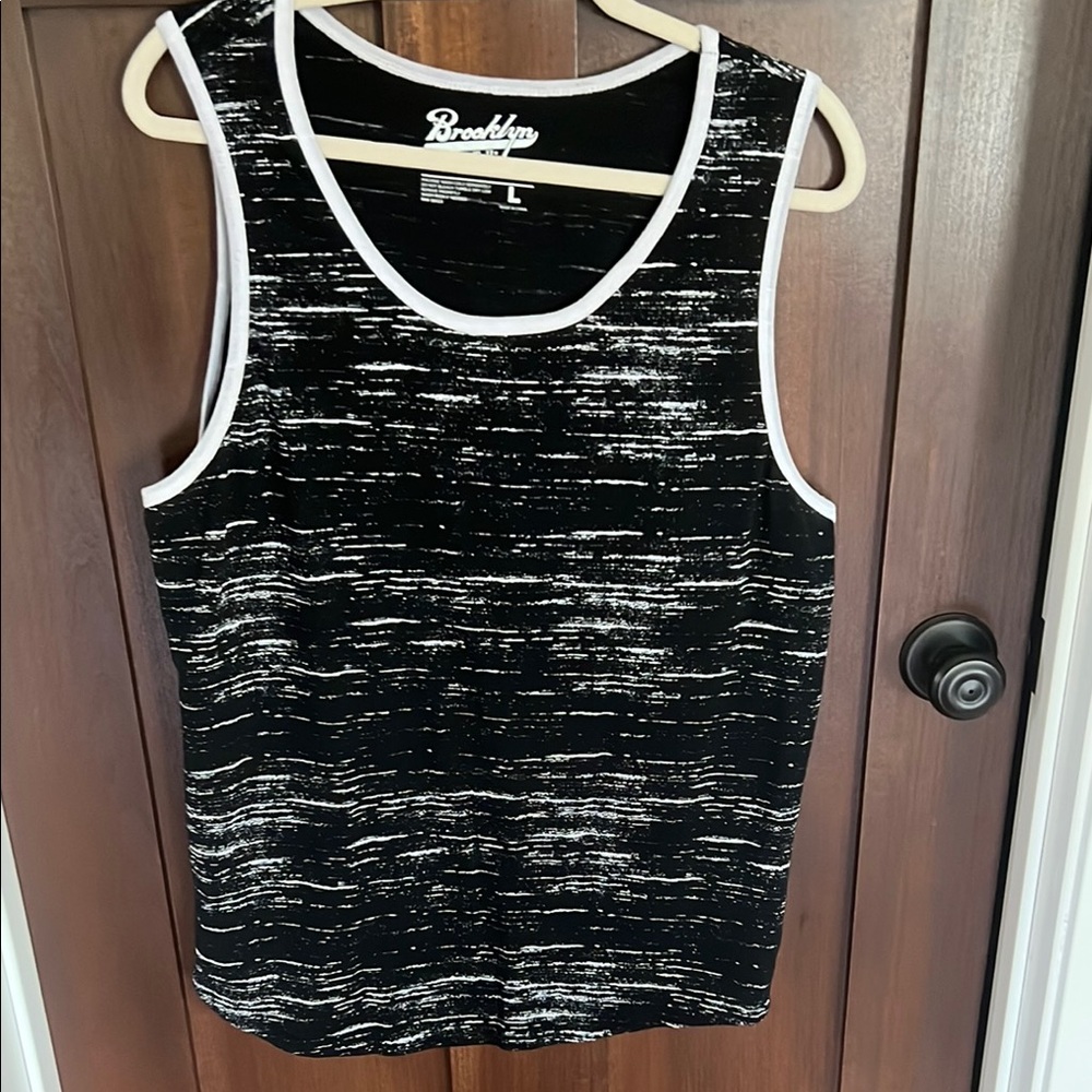 Brooklyn Cloth Black and White Sleeveless Tank Top
